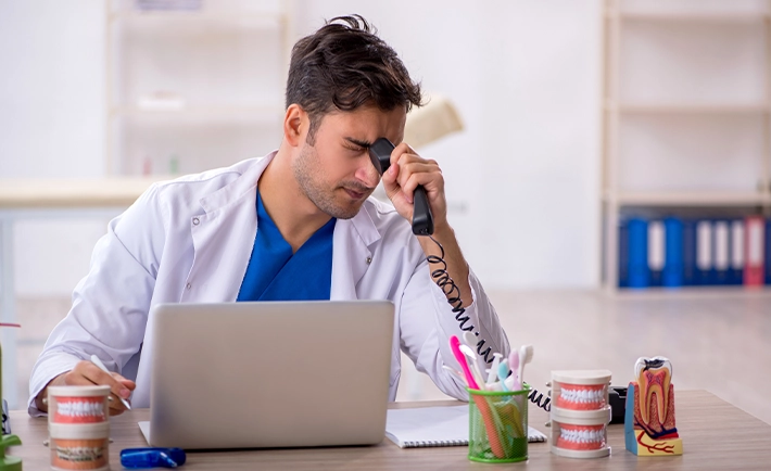 Dentist frustrated after missing a call